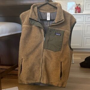 Patagonia Brown and Olive Fleece Vest